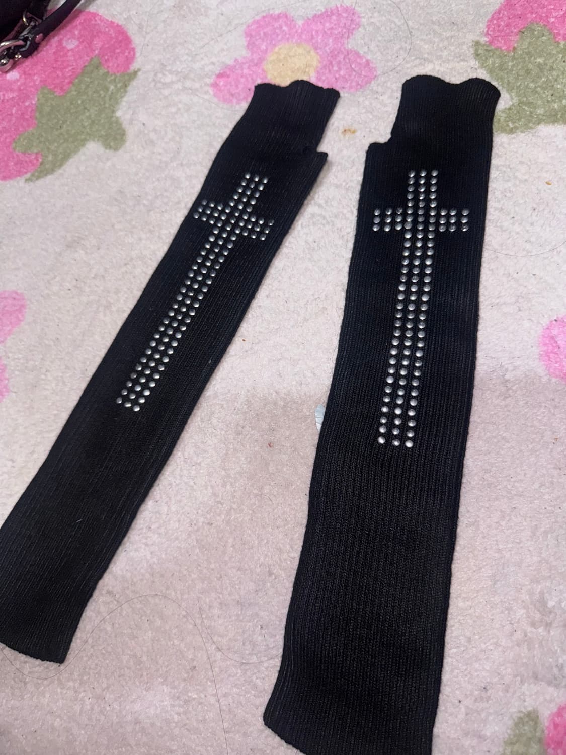 고딕 펑크 십자가 핸드워머 상품이미지1