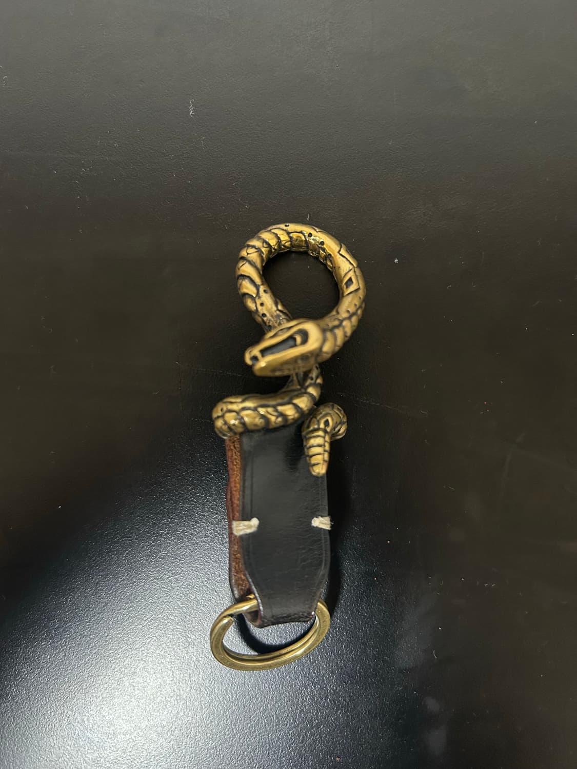 신트리플식스x큐스레더 키 홀더 상품이미지1