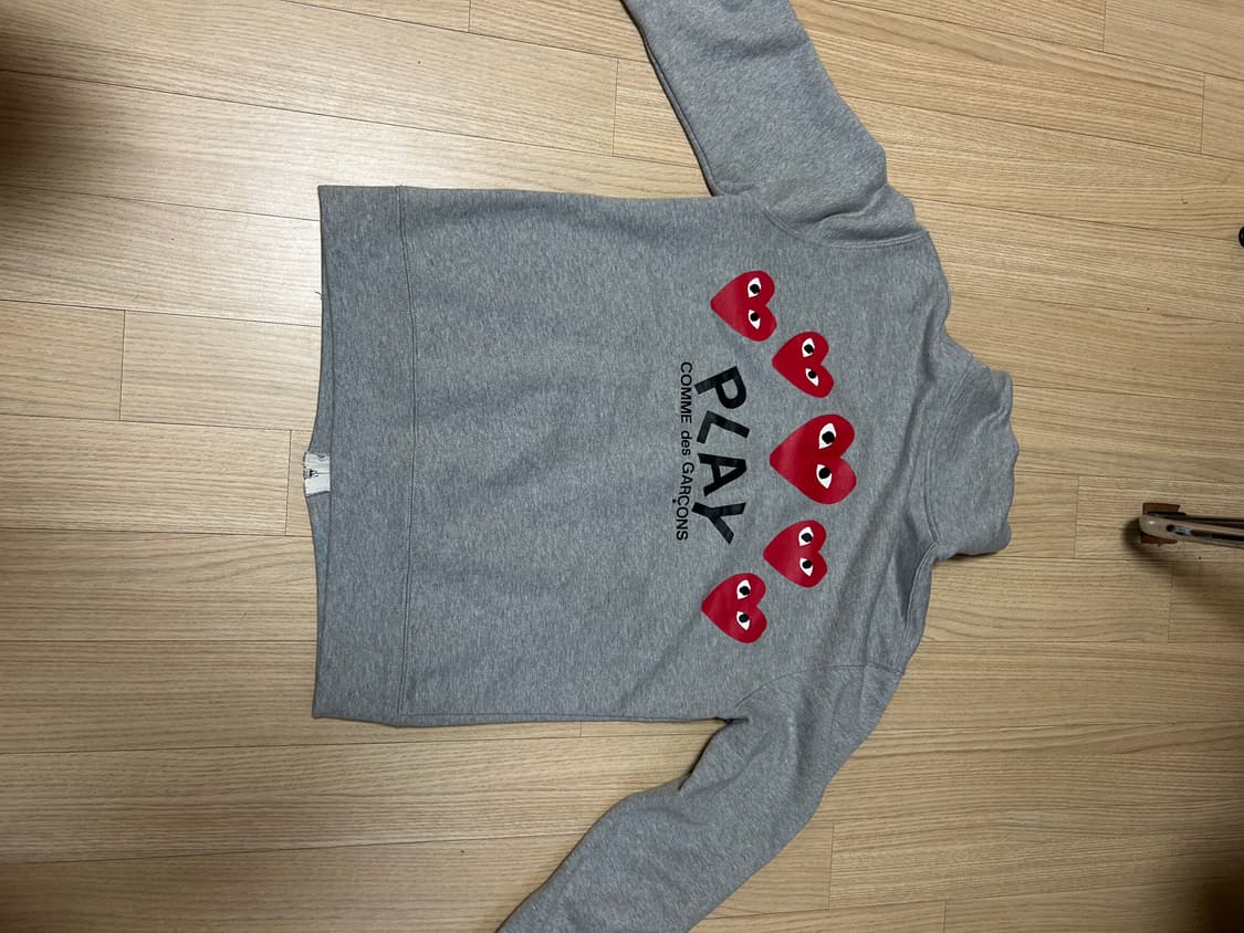 플레이 꼼데가르송 5 하트 집업 스웨트셔츠 그레이 상품이미지2