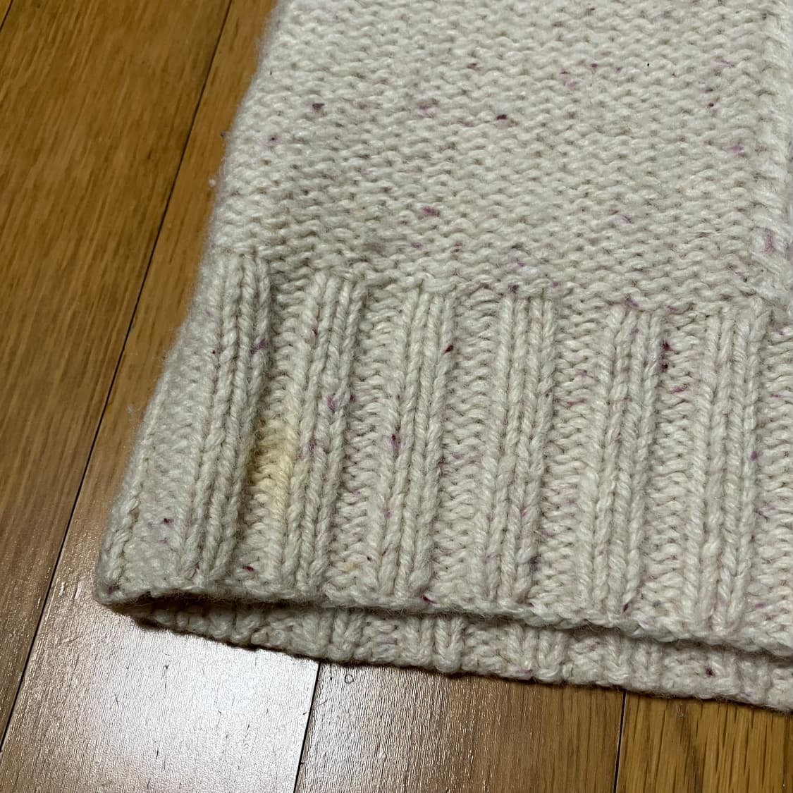 라즈베리색 실 포인트 아이보리 울 니트 가디건 상품이미지8