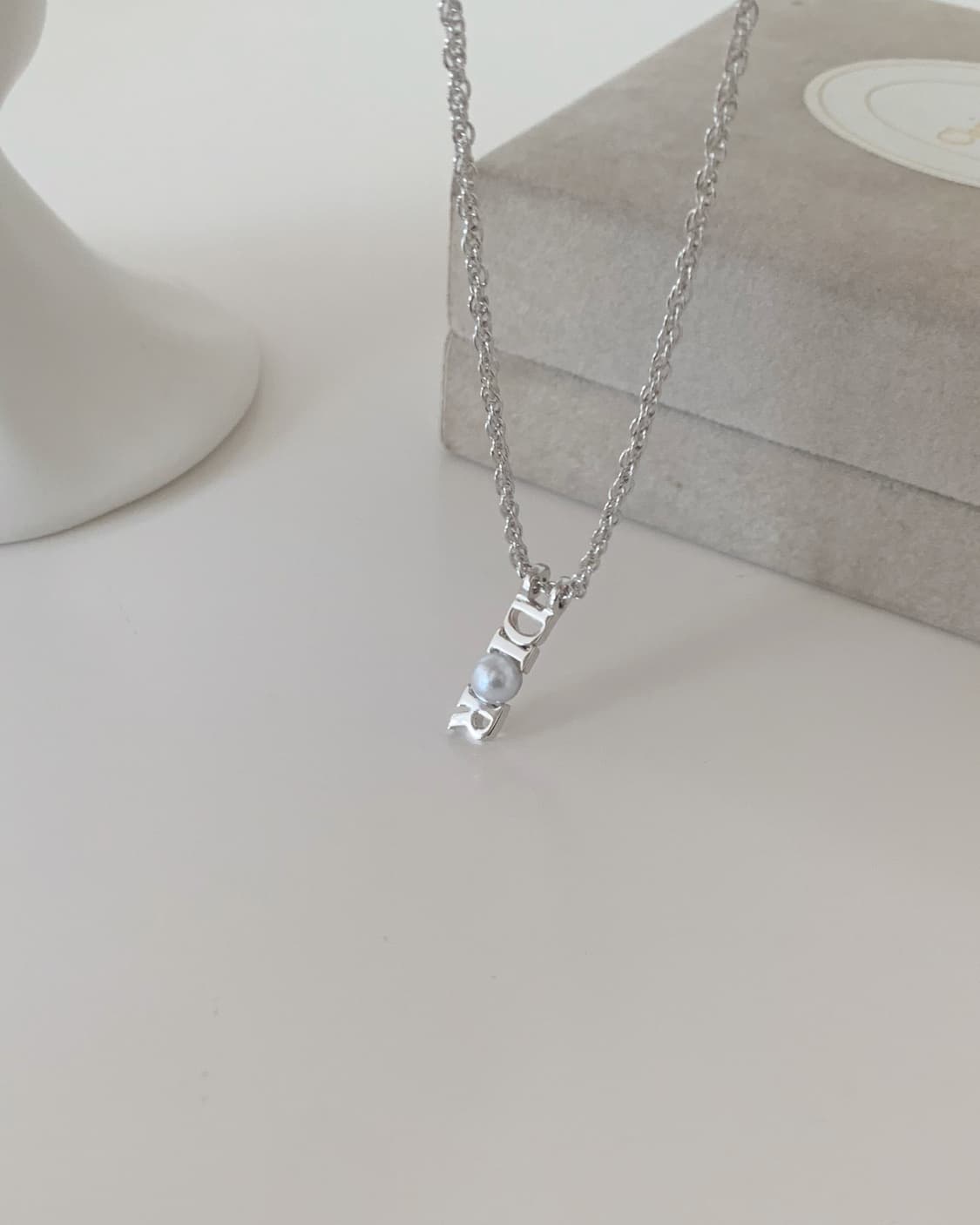 [ 디올 ] 빈티지 디올 실버 로고 진주 목걸이 상품이미지2