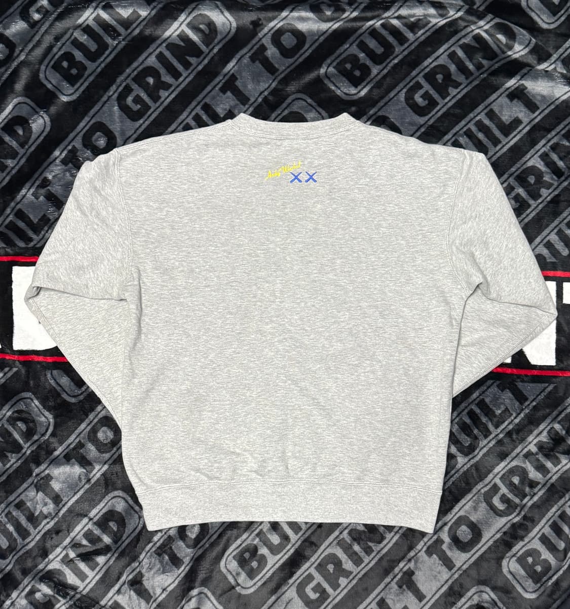 유니클로 카우스 앤디워홀 스웻셔츠 그레이 상품이미지2