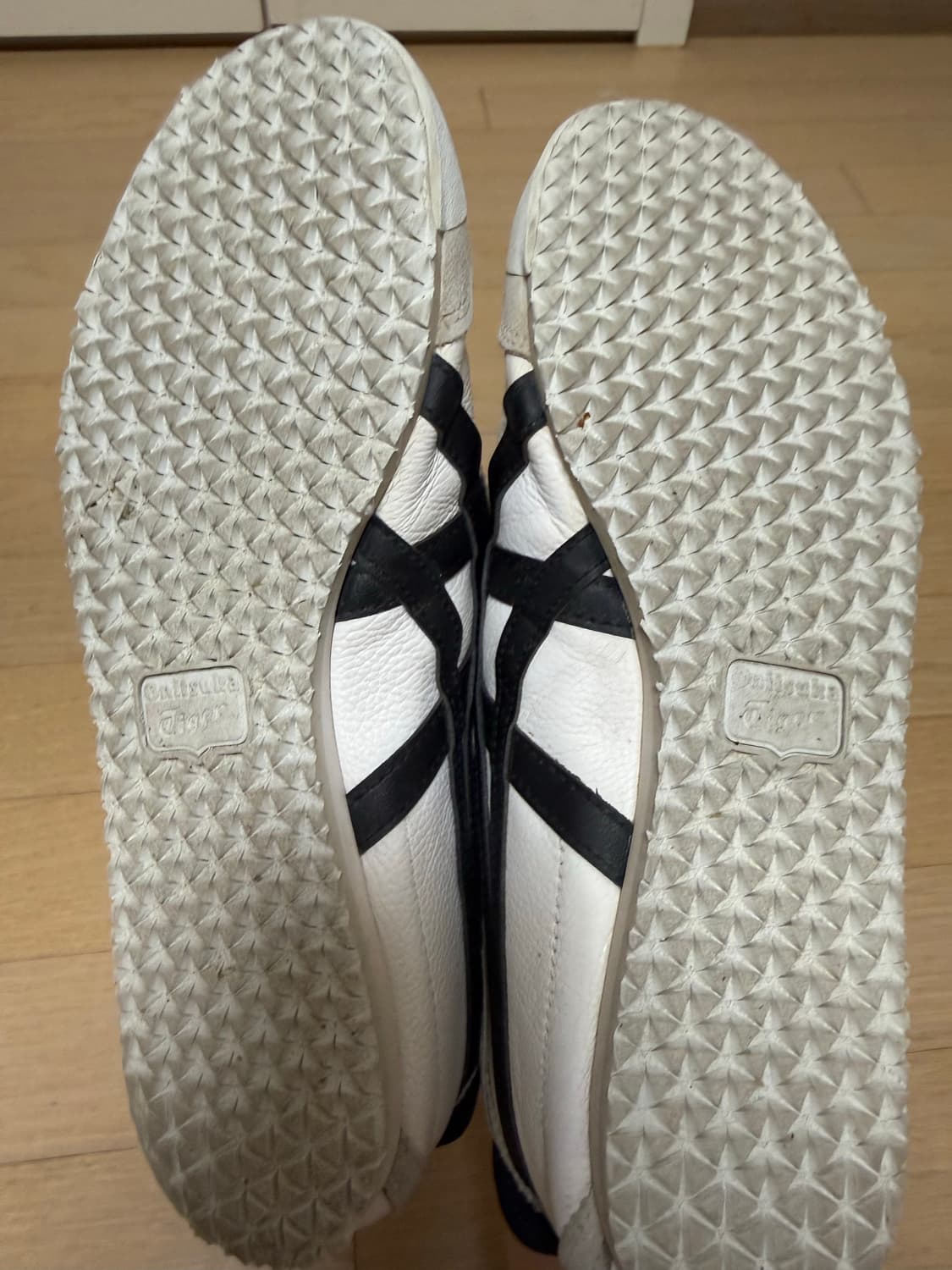 오니츠카타이거 멕시코66 블랙화이트 상품이미지5