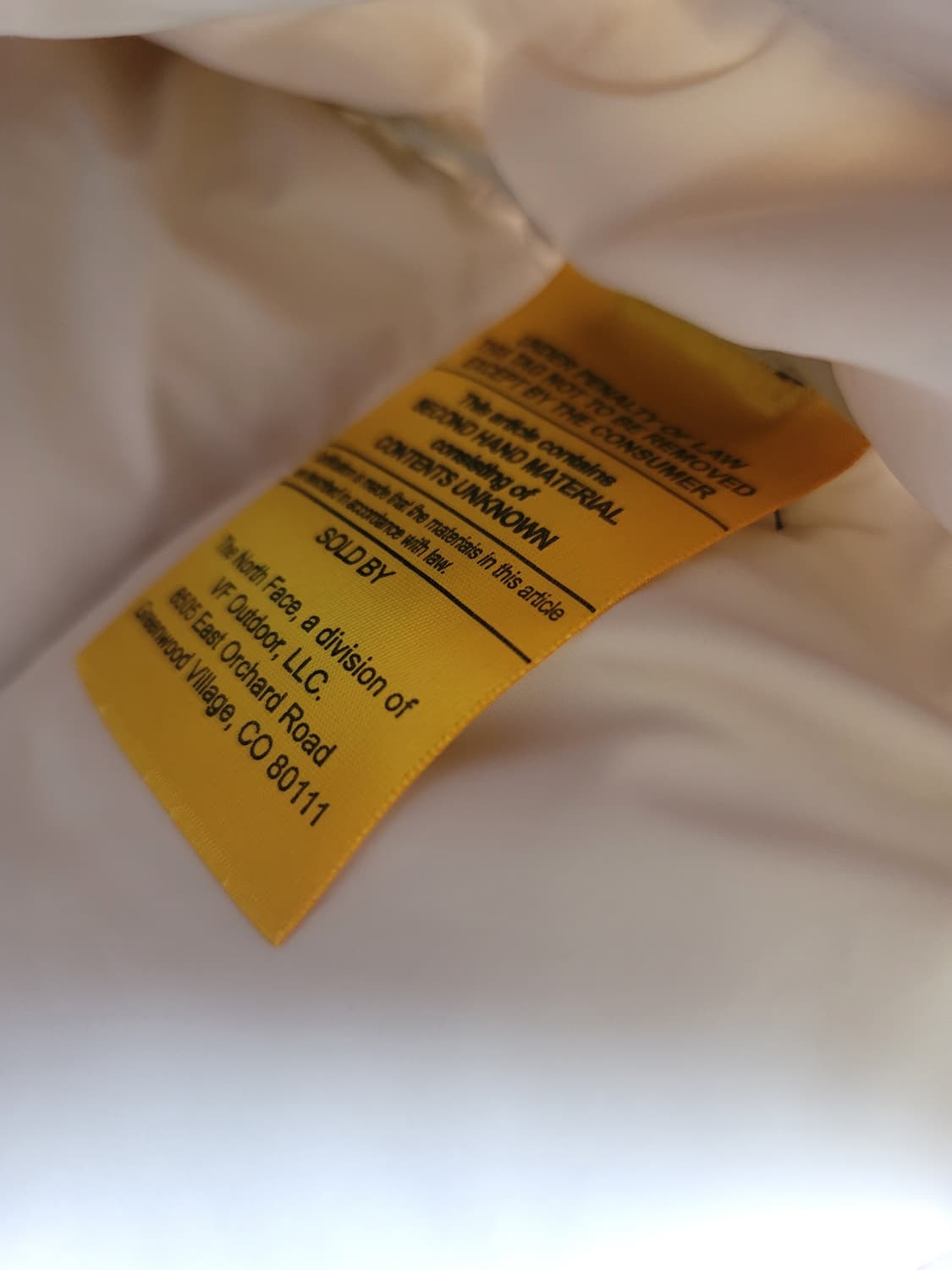 노스페이스 600 눕시 화이트 해외s 95사이즈 상태굿

 상품이미지7