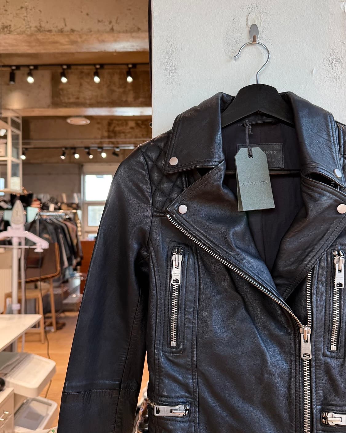 올세인츠 블랙 캐치 바이커 레더 자켓  상품이미지4