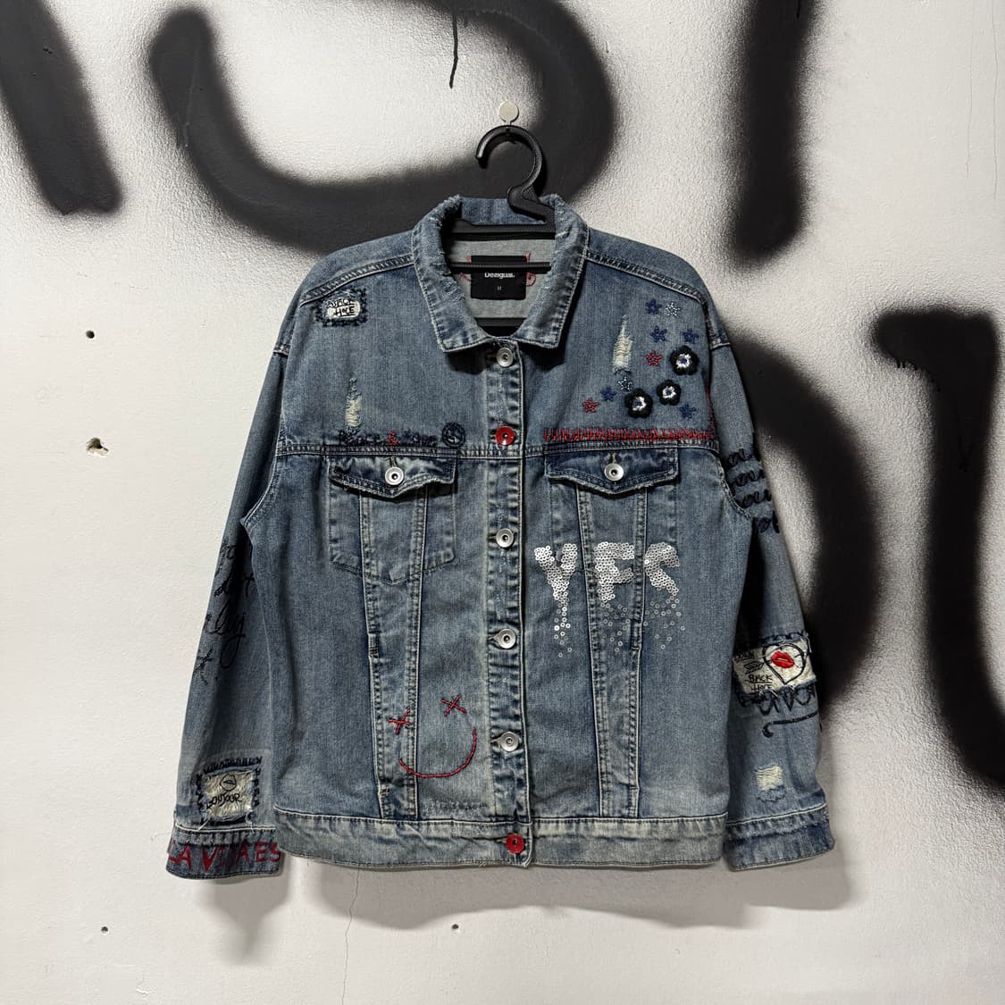 데시구알 디스트로이드 데미지 워싱 데님 트러커 자켓 상품이미지1