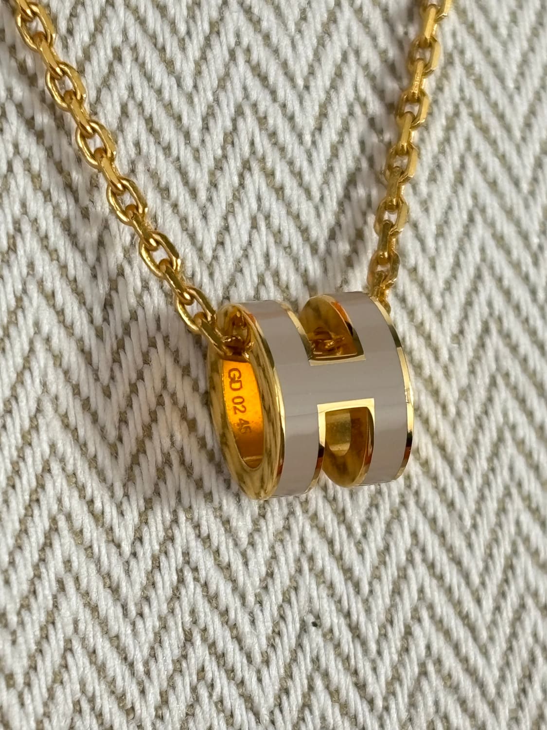 (새상품급/25년식)에르메스 팝아슈 골드 마롱글라세 상품이미지4