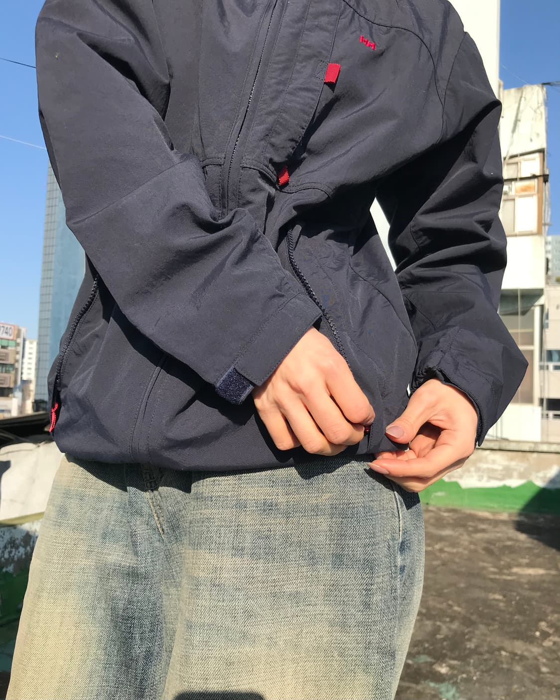 Helly Hansen 네이비 바람막이 상품이미지3