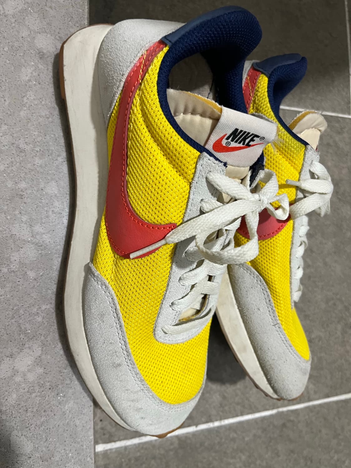 나이키 테일윈드 240 상품이미지6