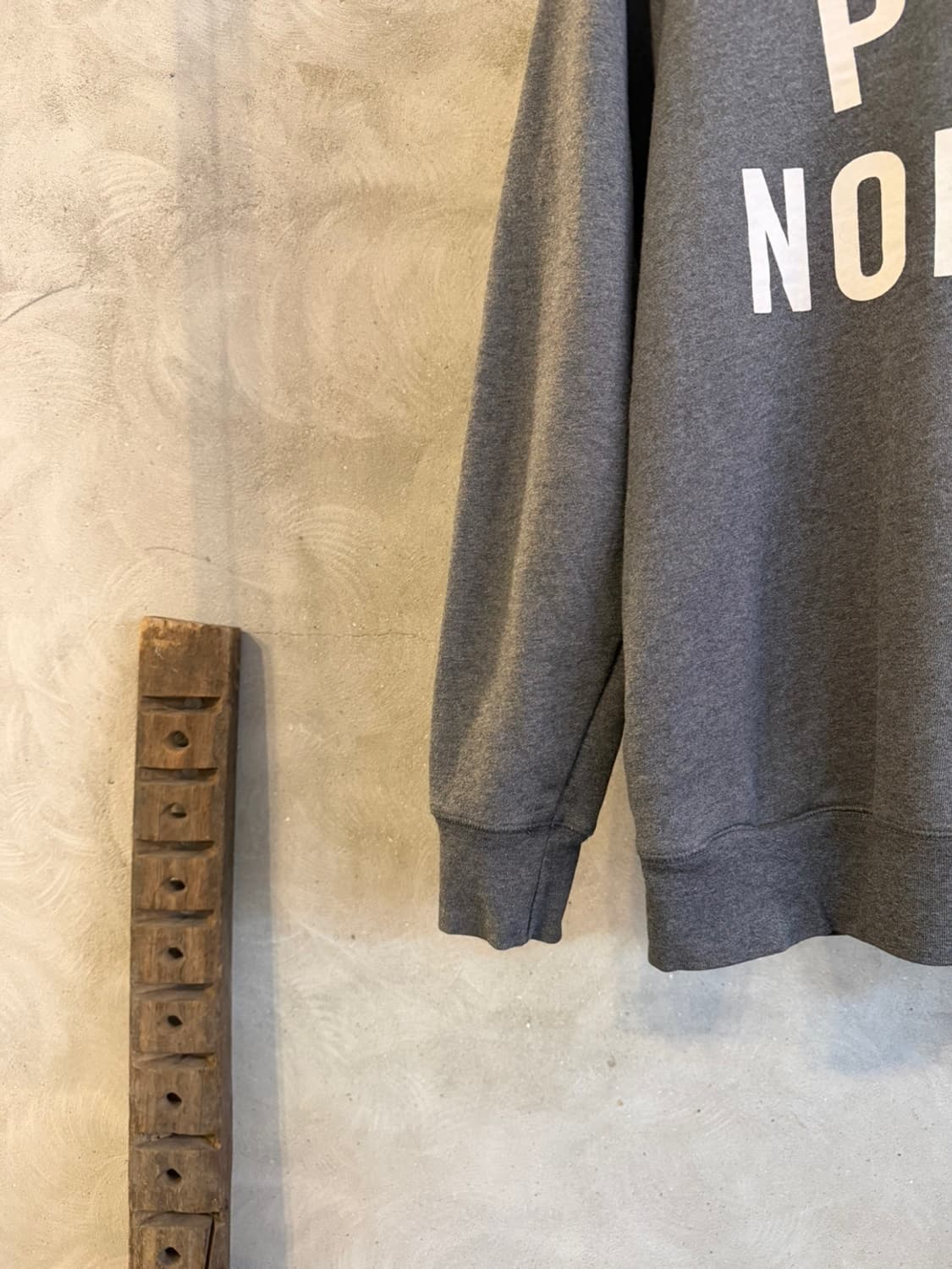 우드 우드 레터링 맨투맨 100 상품이미지5