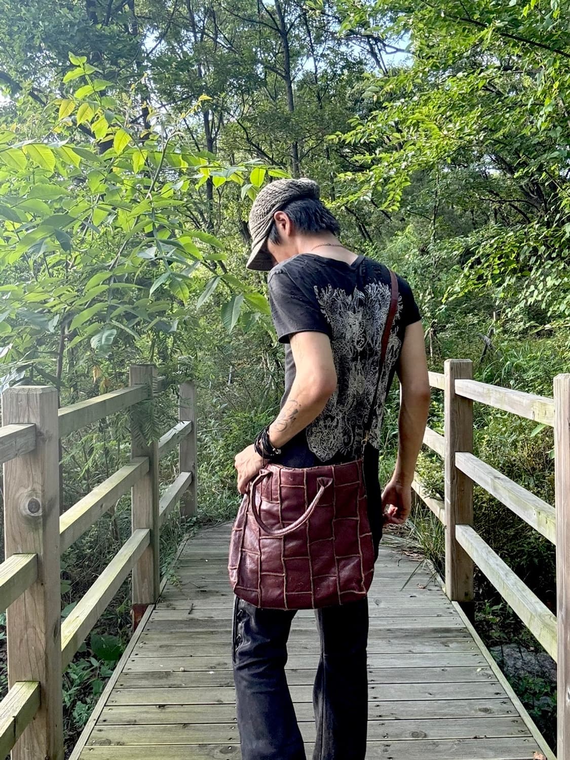 “Unknown” Burgundy Grunge Mood Bag 상품이미지1