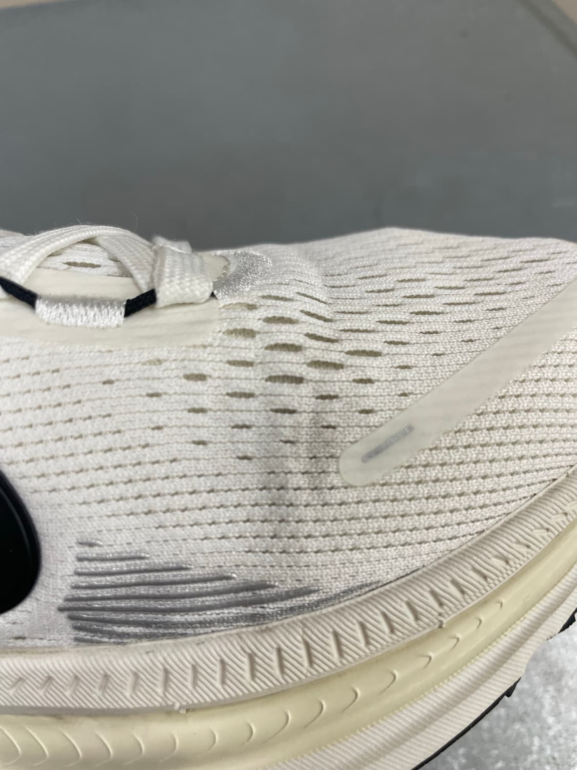 나이키 줌 보메로18 화이트 240 상품이미지8