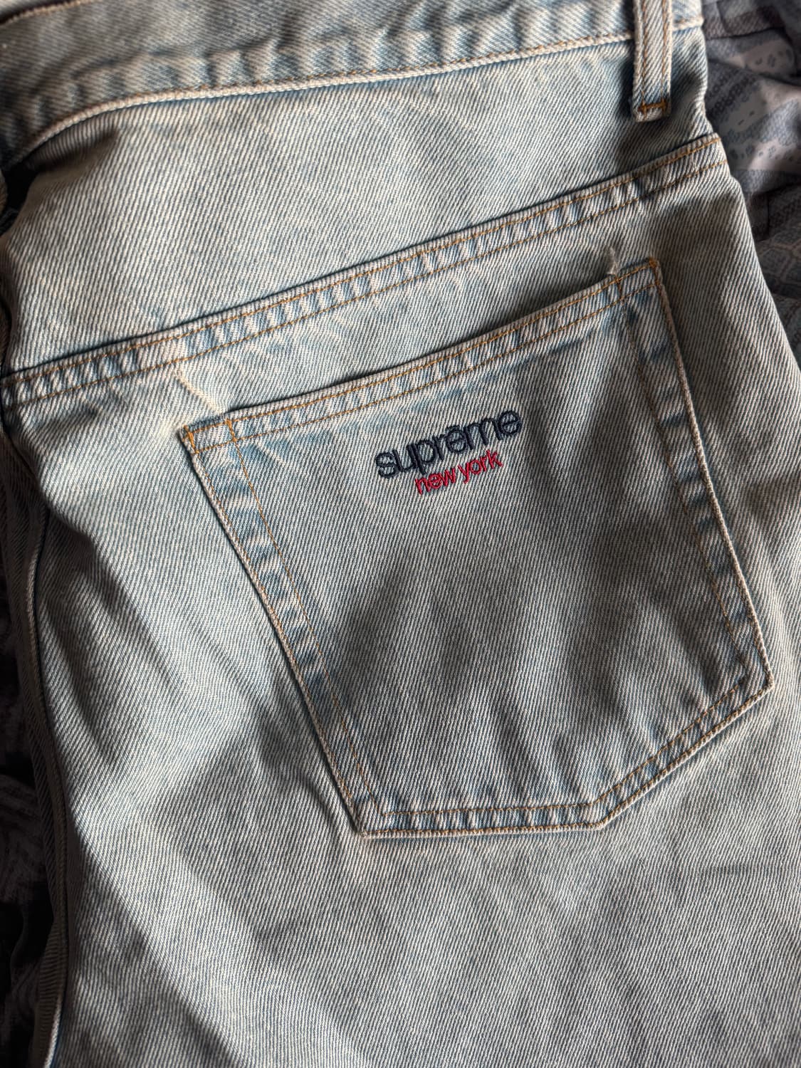 슈프림 24FW 배기 진 연청 데님 36 (택 제거X) 교신O 상품이미지1