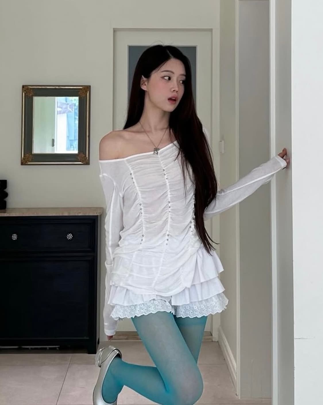 택o 뉴얼린 트윙클 셔링 시스루 탑 상품이미지1