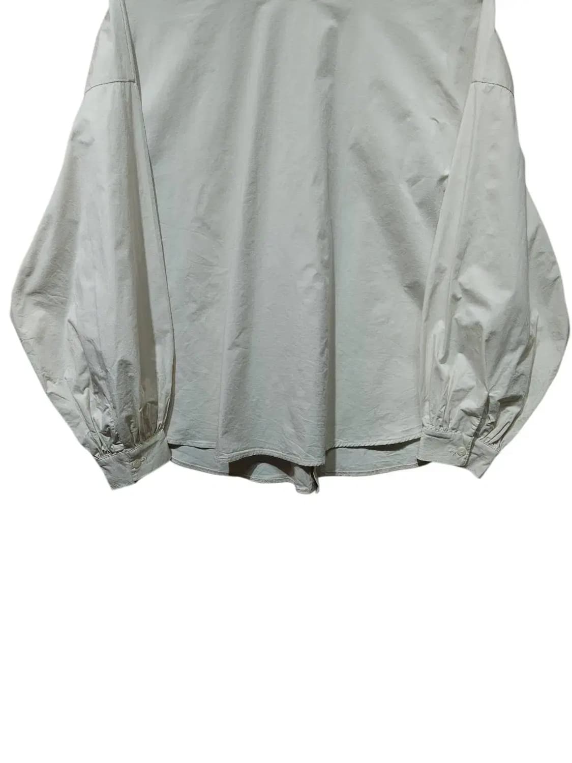 F/ BOWEN 보웬 뒷단추 벌룬 블라우스 /1023 상품이미지3