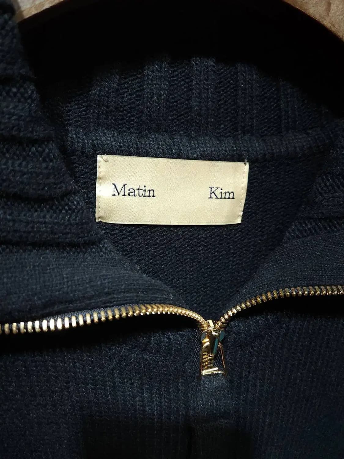 M/ MatinKim 마뗑킴 스펠포인트 니트 집업 블랙 /1027 상품이미지4