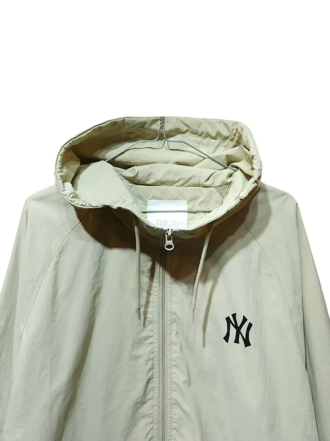 L/ MLB 엠엘비 뉴욕양키스 후드 바람막이 베이지 /1210 상품이미지2