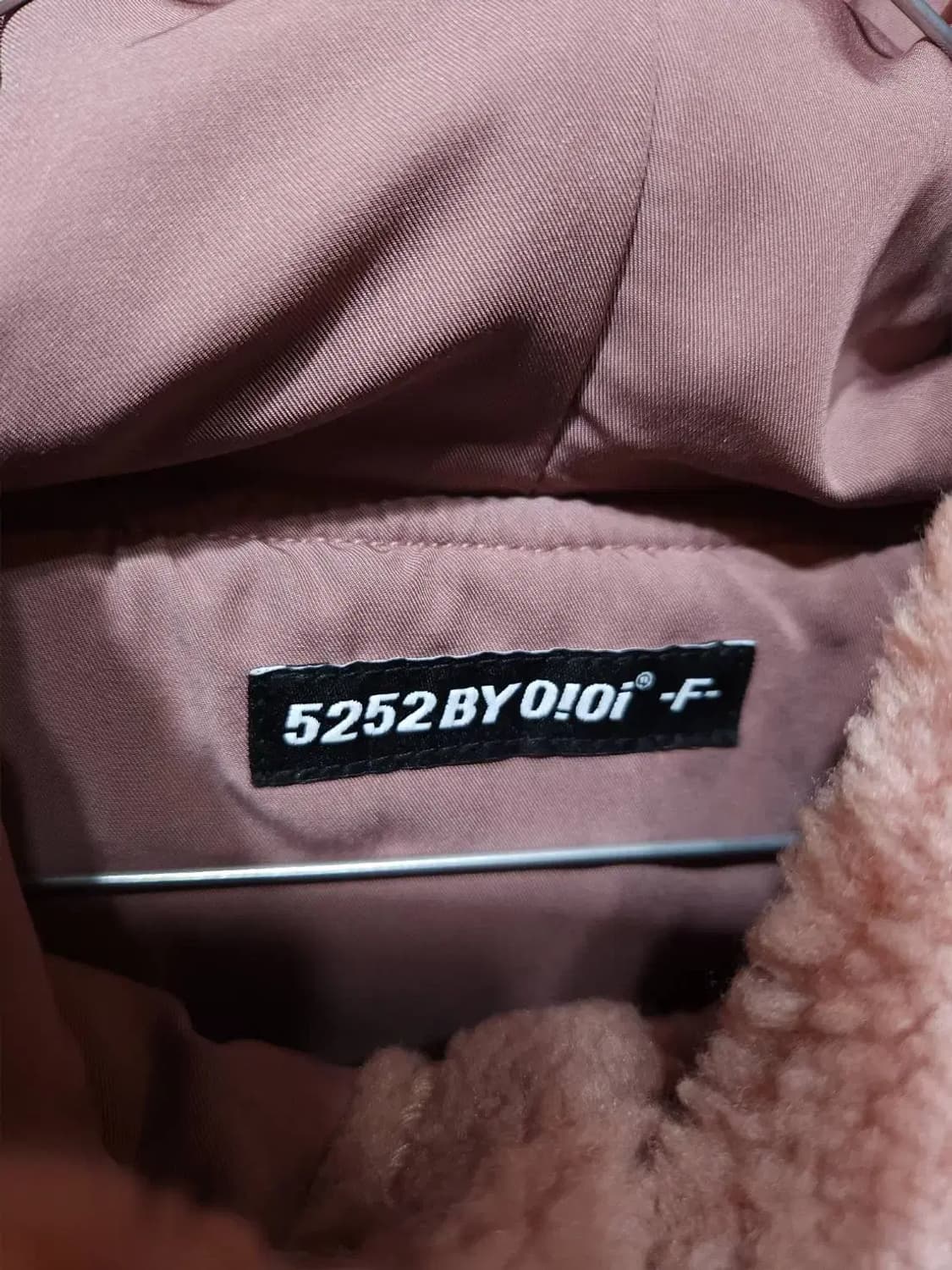 F/ 오아이오아이 페이크 퍼 크롭후드 핑크 새상품 /1222 상품이미지4