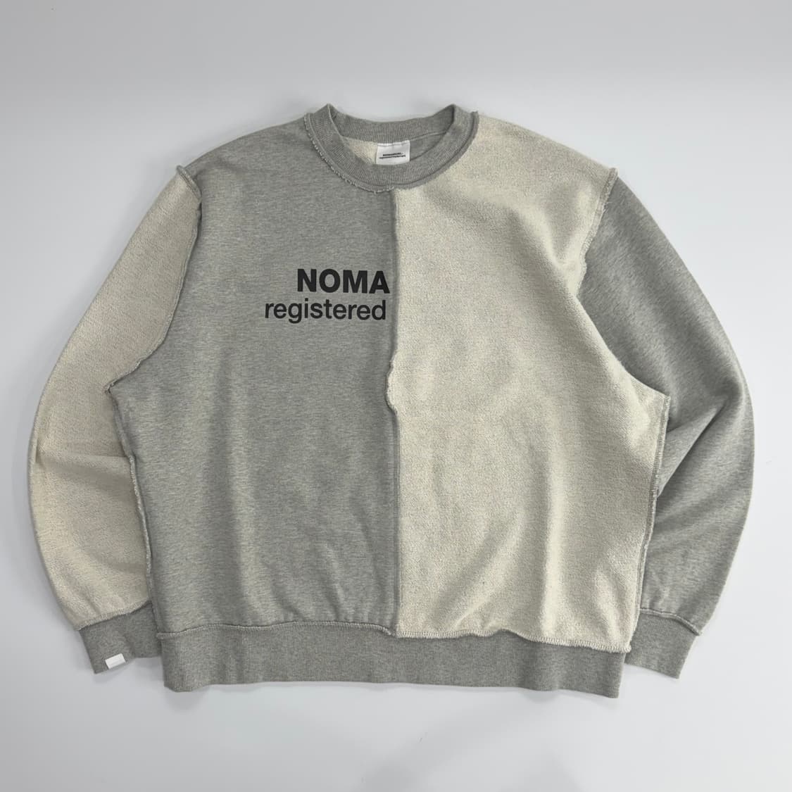 Nomanual 노메뉴얼 그레이 맨투맨  상품이미지3