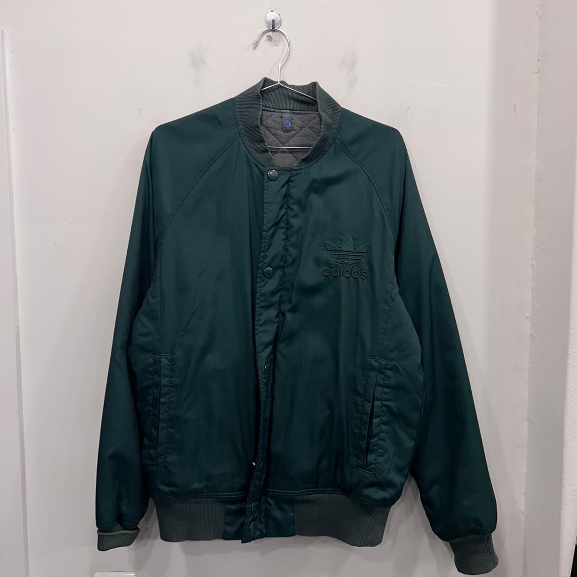 아디다스 올드스쿨 리버시블 래글런 봄버자켓 상품이미지2