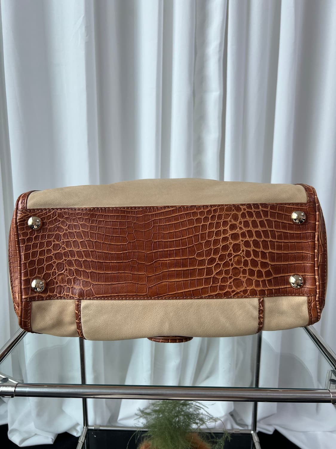 셀린느 엠보싱 숄더백 상품이미지9