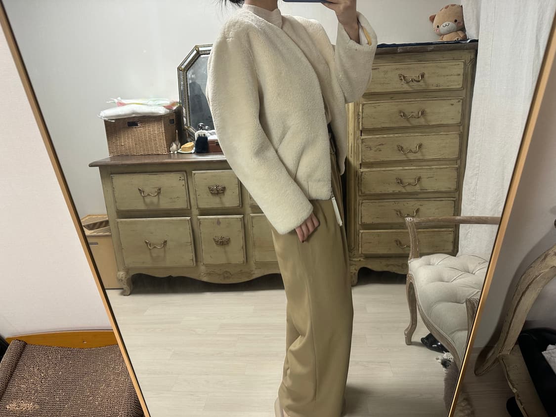 산드로 양가죽배색 에코퍼자켓 상품이미지8