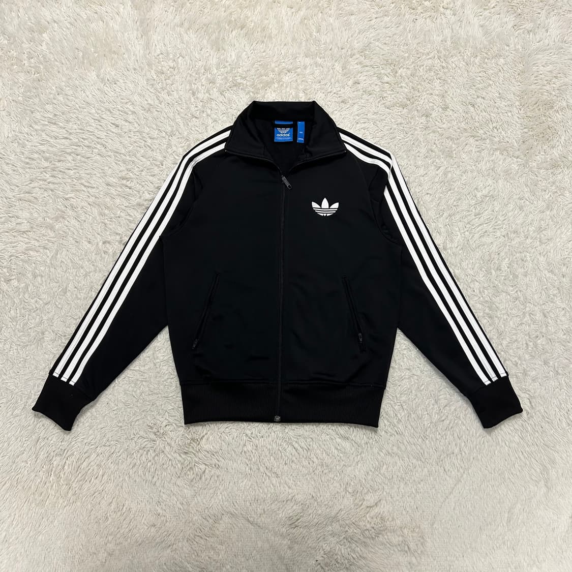 Adidas Black Firebird Jersey 상품이미지4