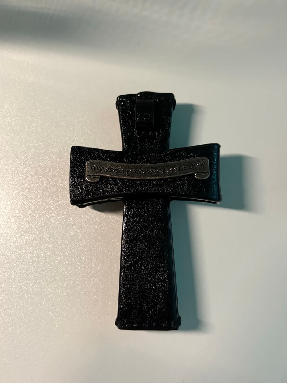 sculptor cross stud strap wallet 상품이미지5