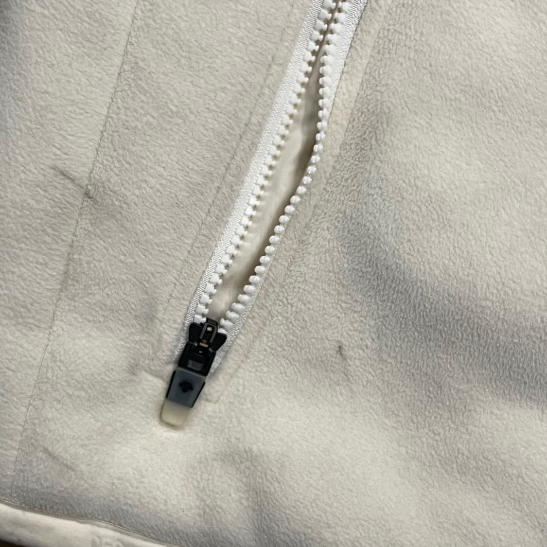 [정품/100] 데상트 스위스 스폰서 플리스 자켓 b15 상품이미지9