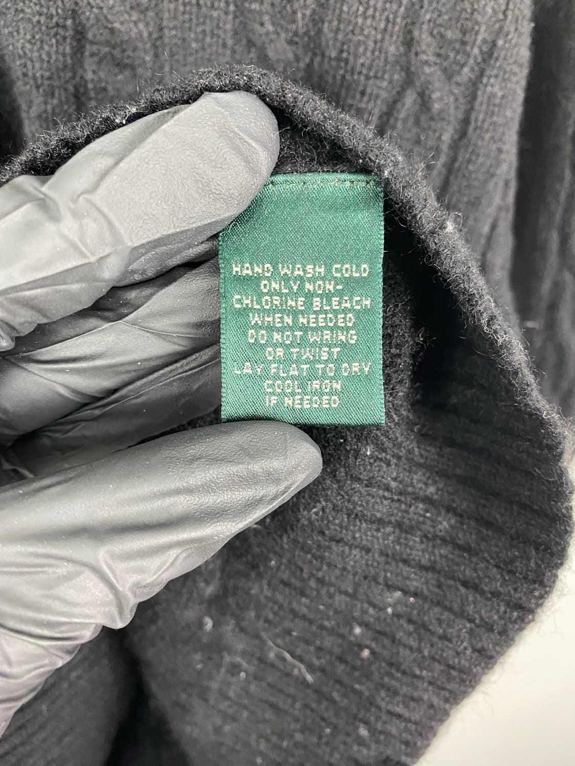 랄프로렌 블랙 브이넥 꽈배기 니트 M 상품이미지5