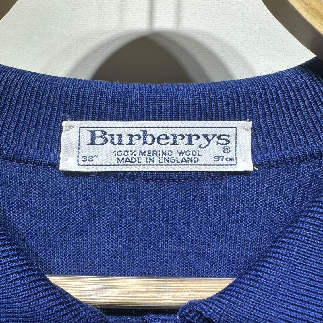 버버리스 카라니트 판매합니다  상품이미지5