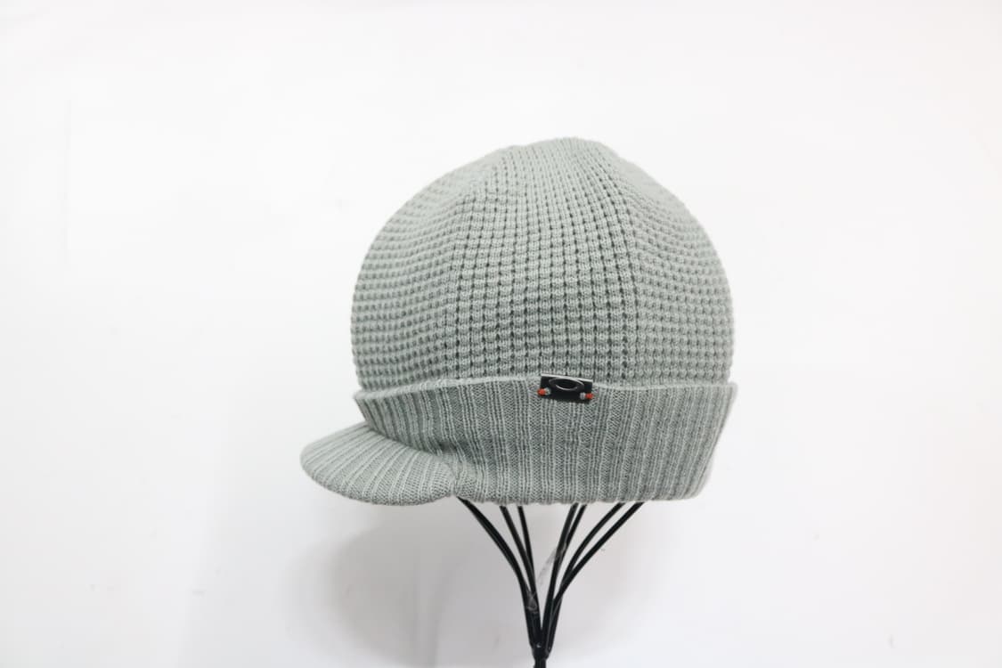 Oakley 오클리 빈티지 메탈 로고 와플 니트 챙 비니 (Free) 상품이미지2