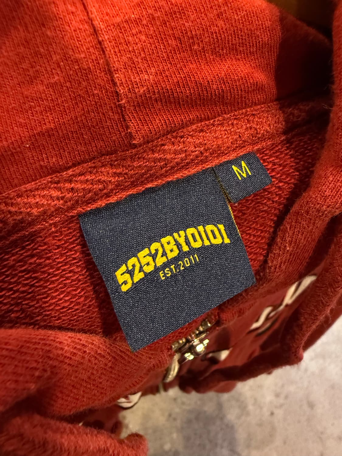 오아이오아이 버건디 후드집업 상품이미지2