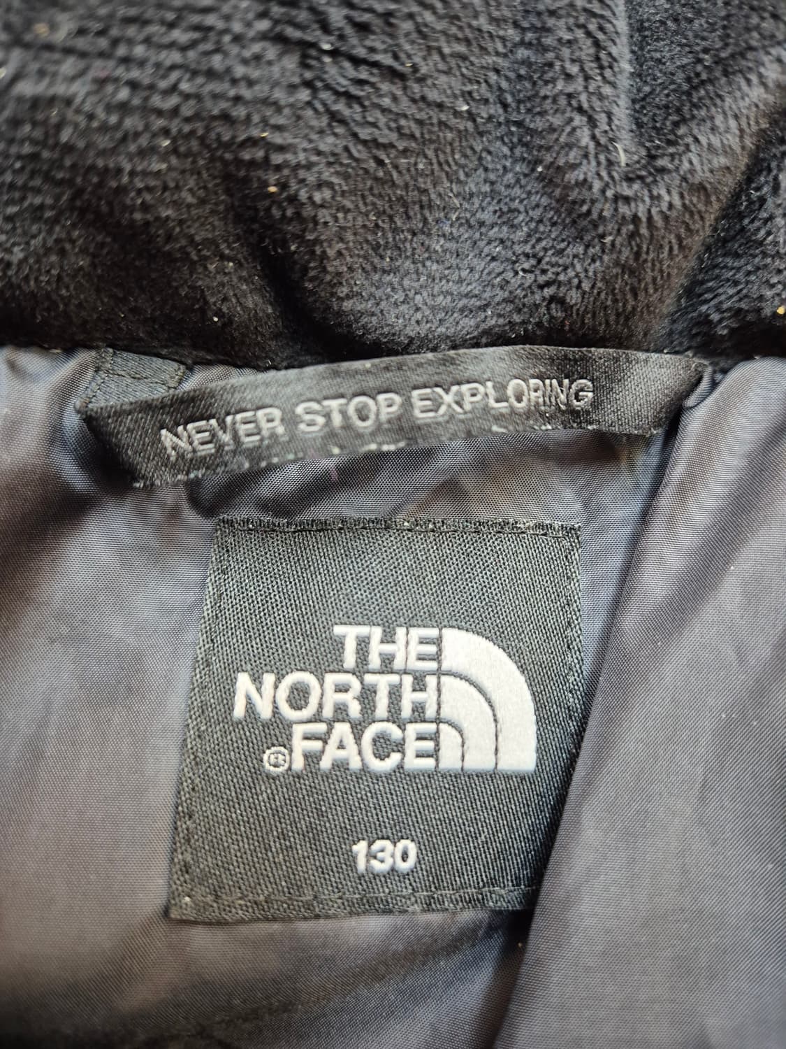 노스페이스 키즈 덕다운 패딩 130사이즈입니다. 충전재는 덕다운 80%  상품이미지6