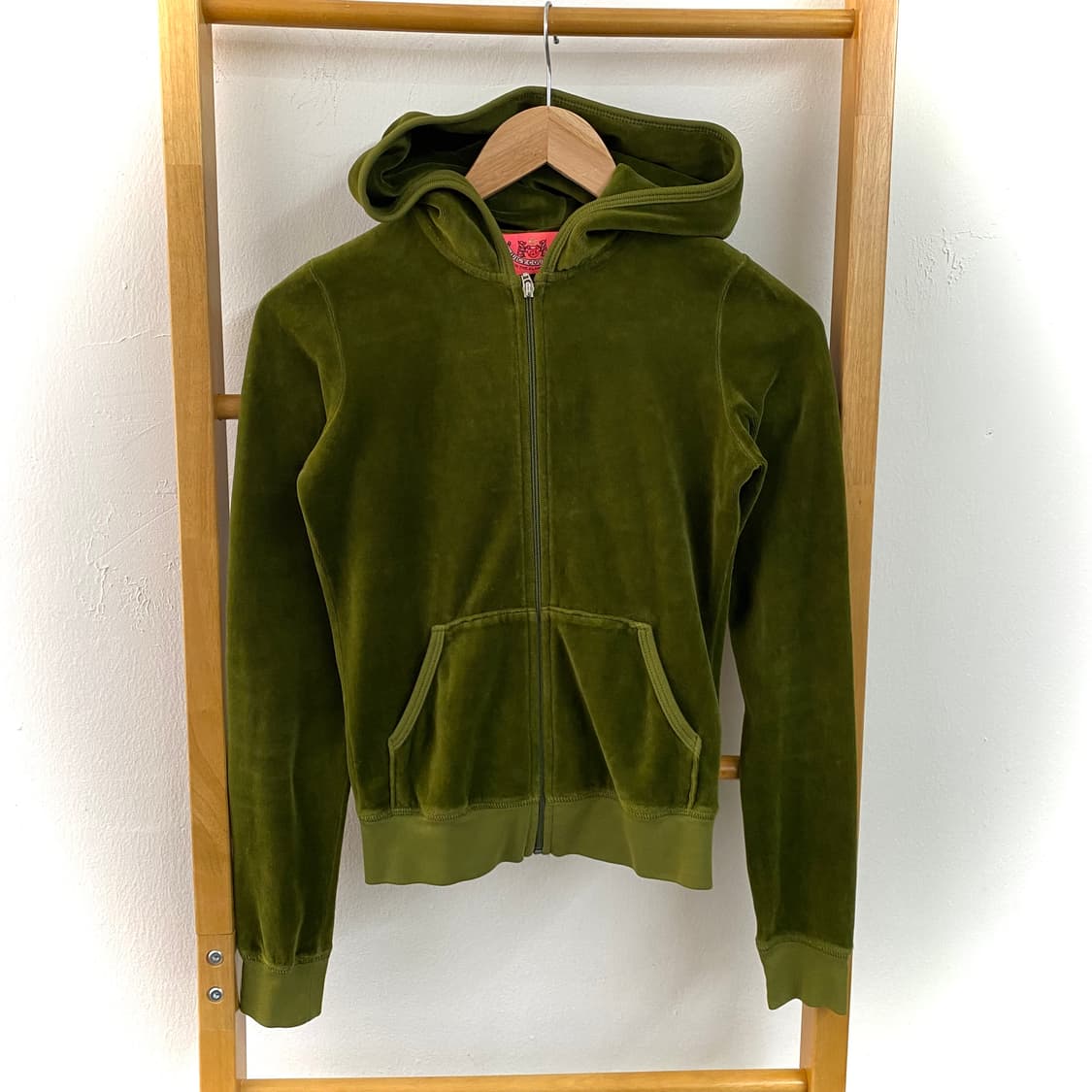 쥬시쿠티르 말차 벨벳후드집업 상품이미지2