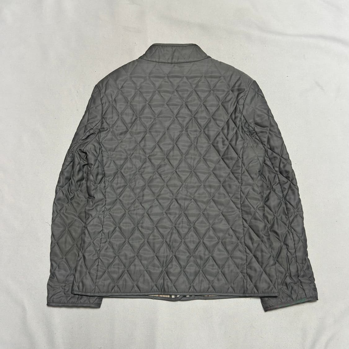 M 버버리 여성용 그레이 퀼팅 자켓 상품이미지5