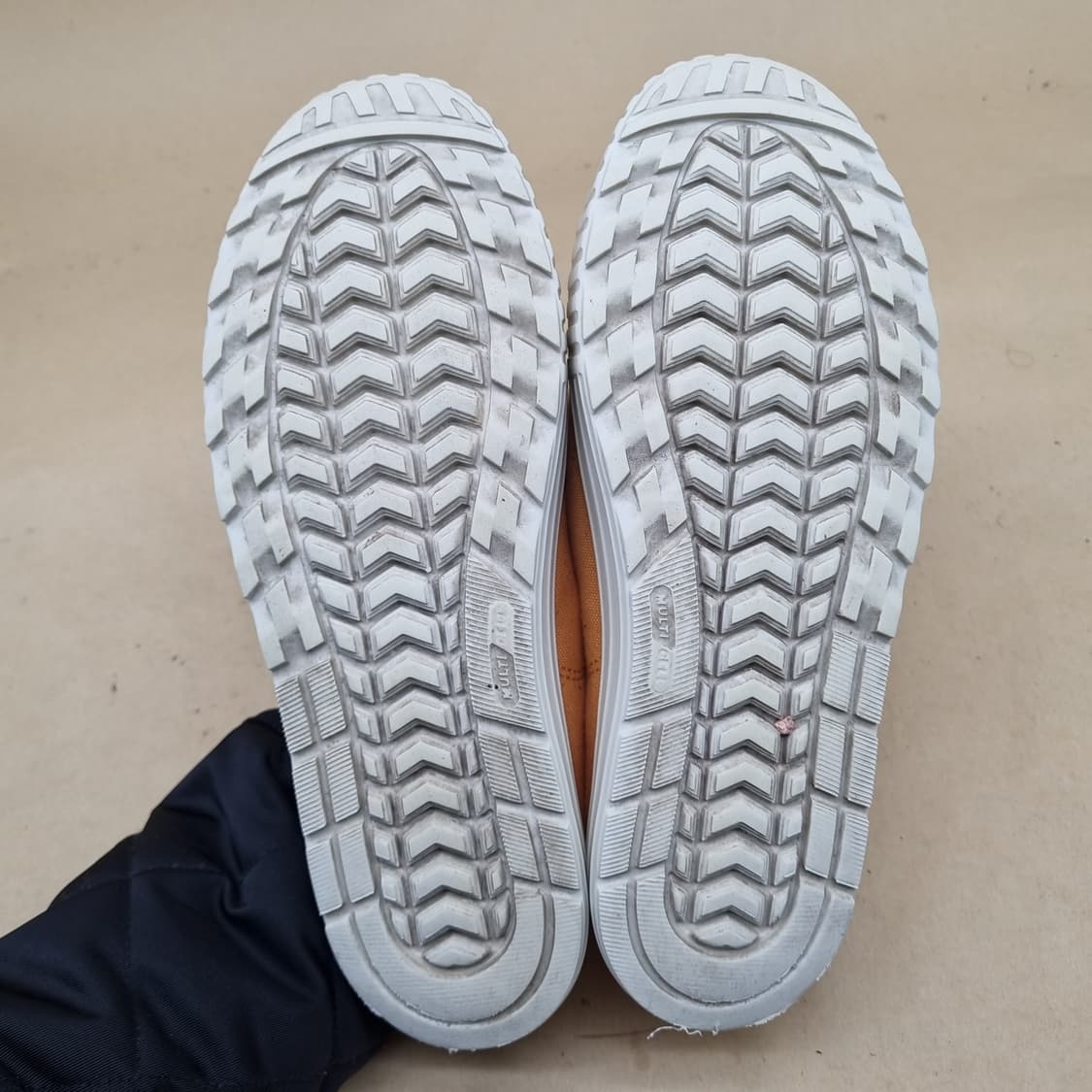 디스커버리 뮬 운동화250 굽6 상품이미지3