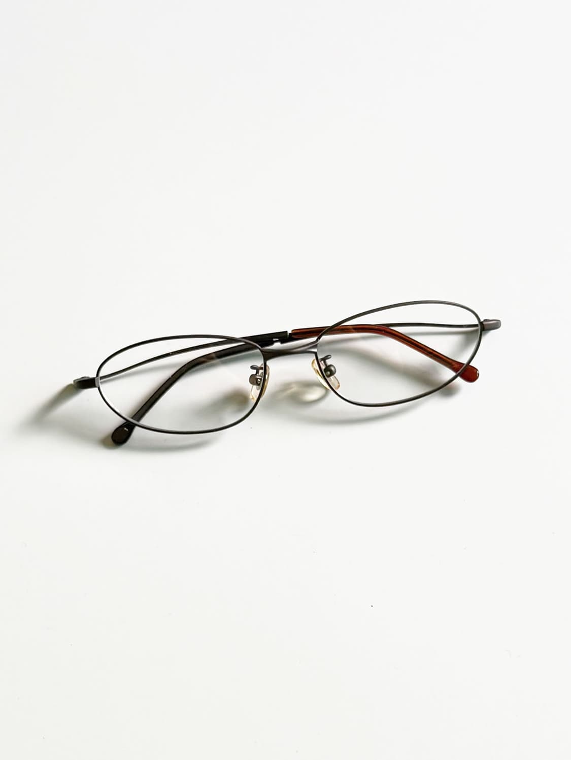 90s 매트 다크 그레이 슬림 오벌 메탈 프레임 빈티지 안경 상품이미지1