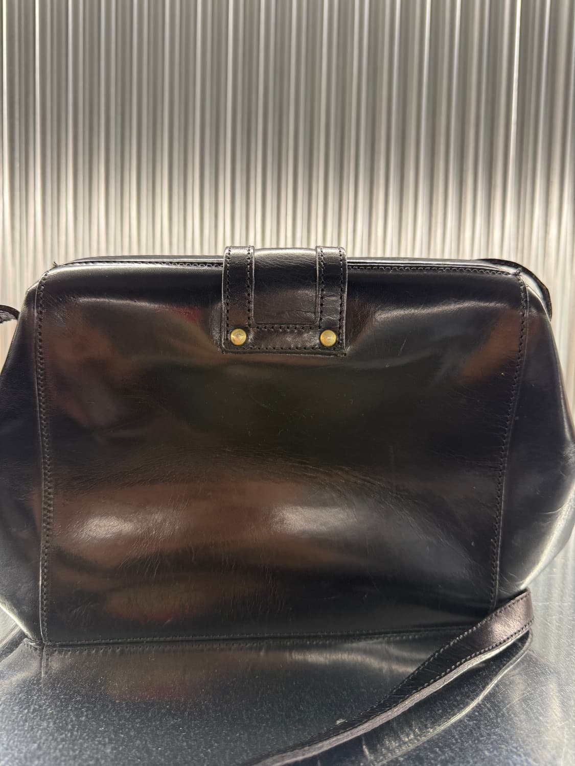 Bally 발리 블랙 레더 크로스백 상품이미지3