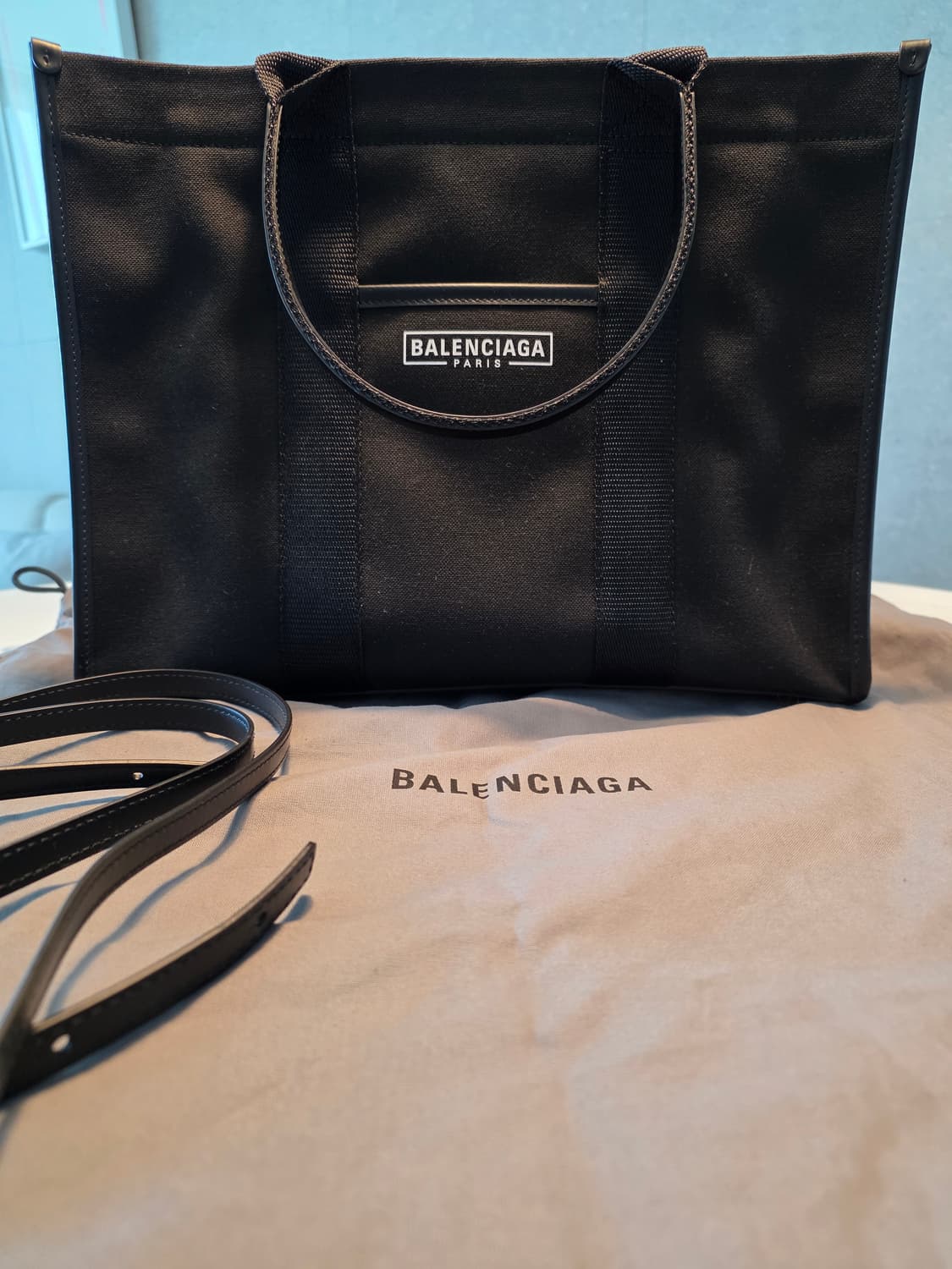 발렌시아가 히드웨어 토트백 M 상품이미지1