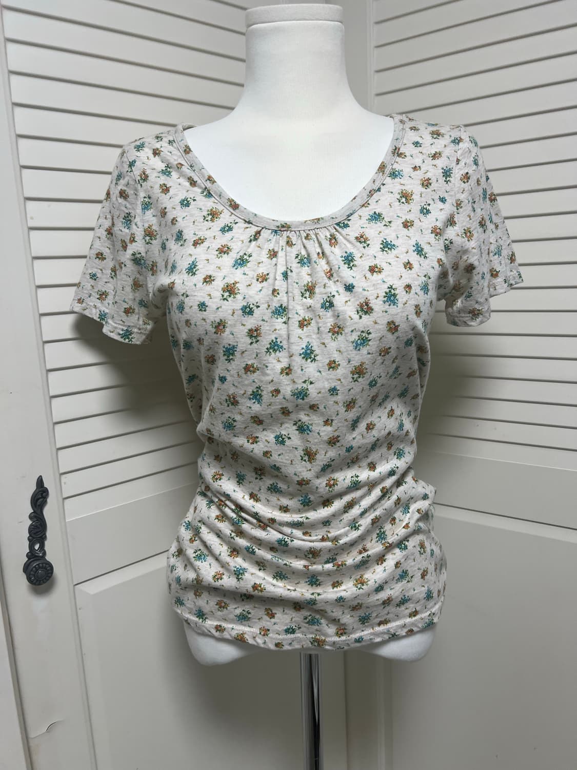 플로럴 플라워패턴 반팔 티셔츠 상품이미지1