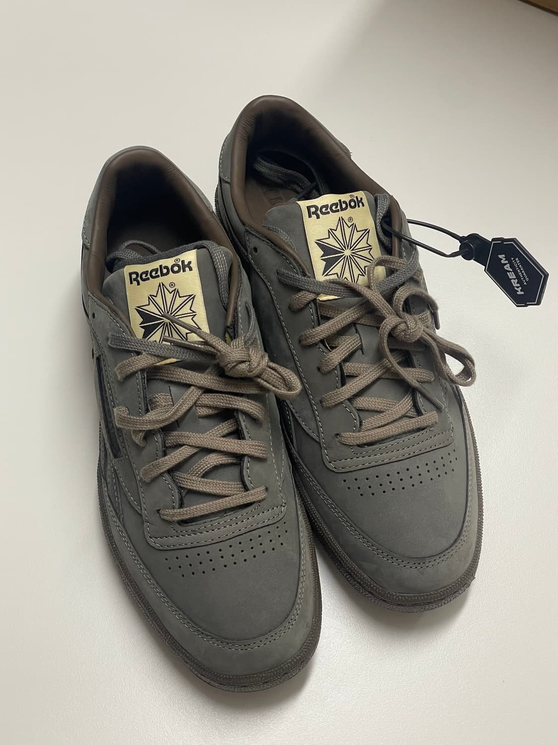 리복 x 카키스 콜라보 클럽c 270 팝니다 상품이미지5