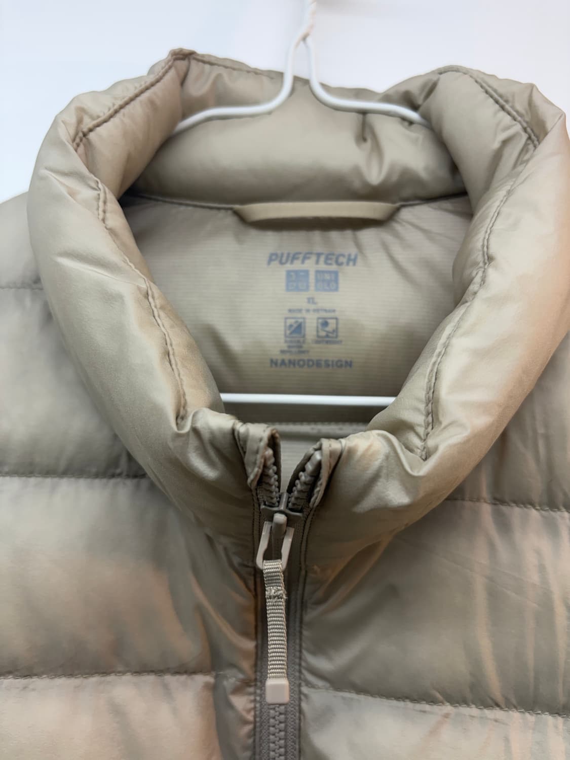 유니클로  유니클로 PUFFTECH재킷 퍼프테크 재킷 경량패딩 베이지 상품이미지3