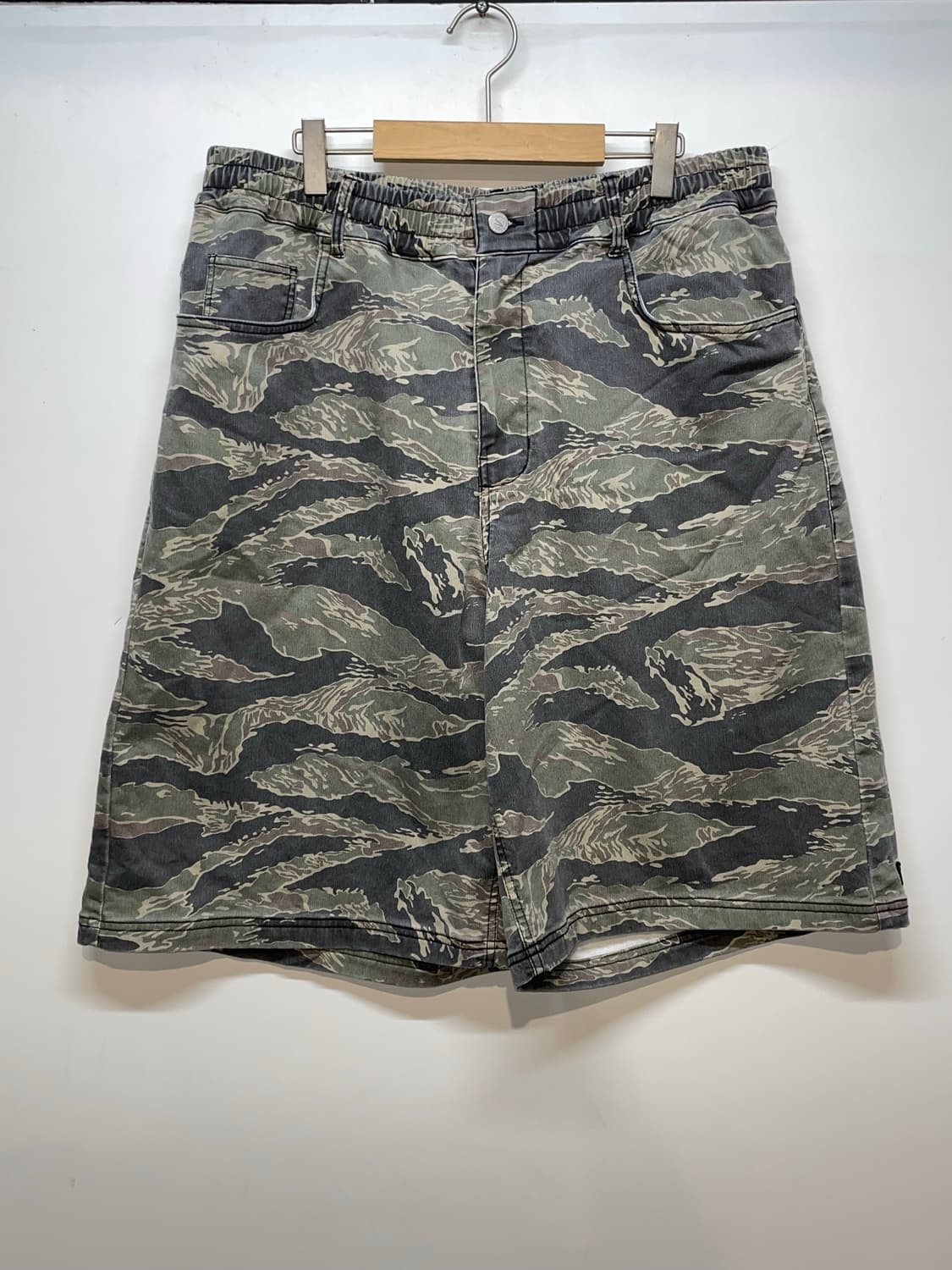 뉴에라 카모 반바지 상품이미지2
