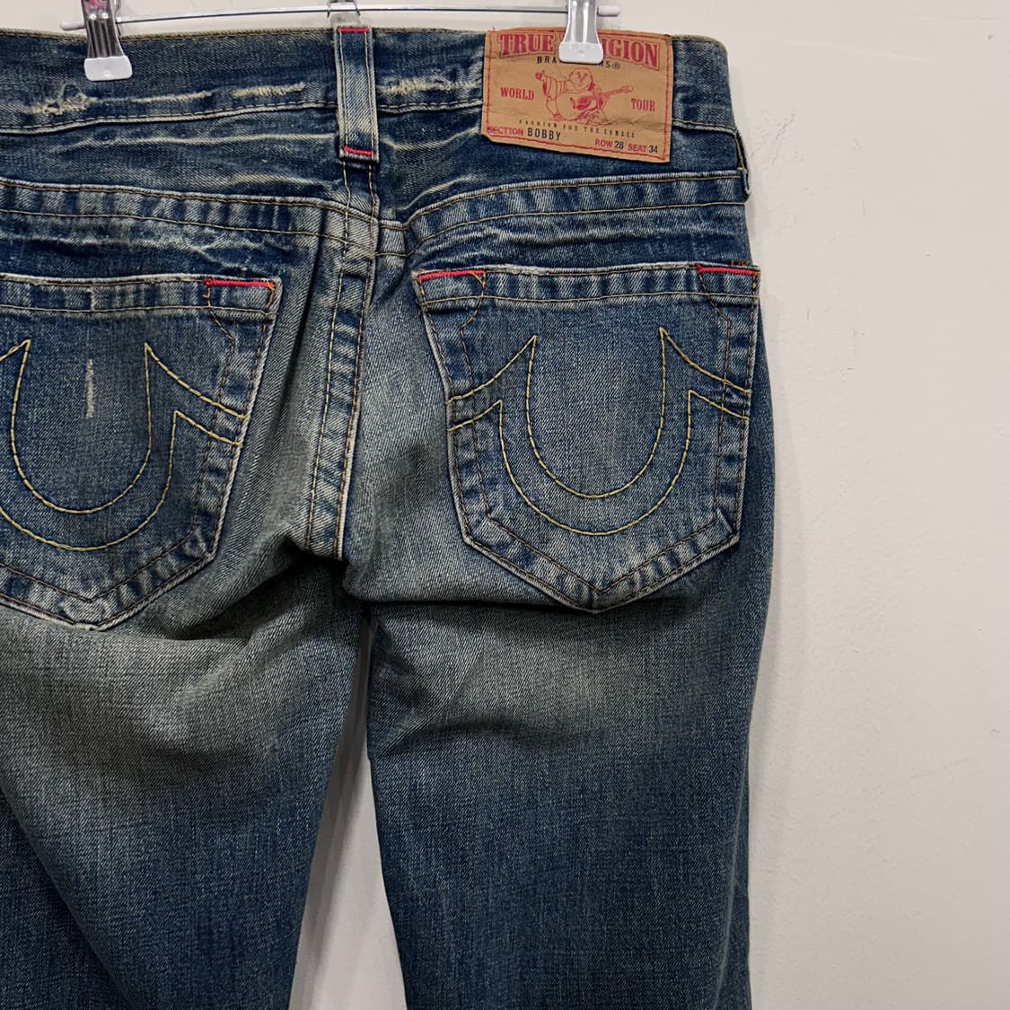 트루릴리젼 샌드워싱 페이퍼택 부츠컷 데님팬츠 상품이미지1