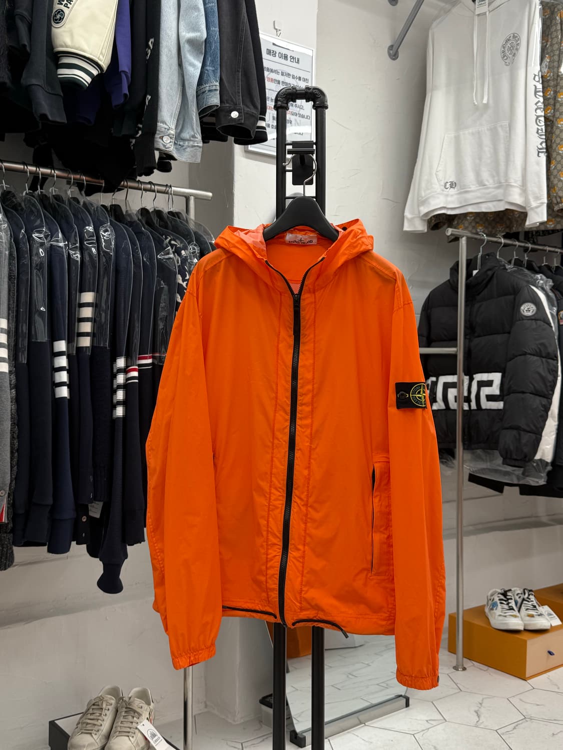 [L] 스톤아일랜드 스킨터치 나일론 TC 바람막이 상품이미지1