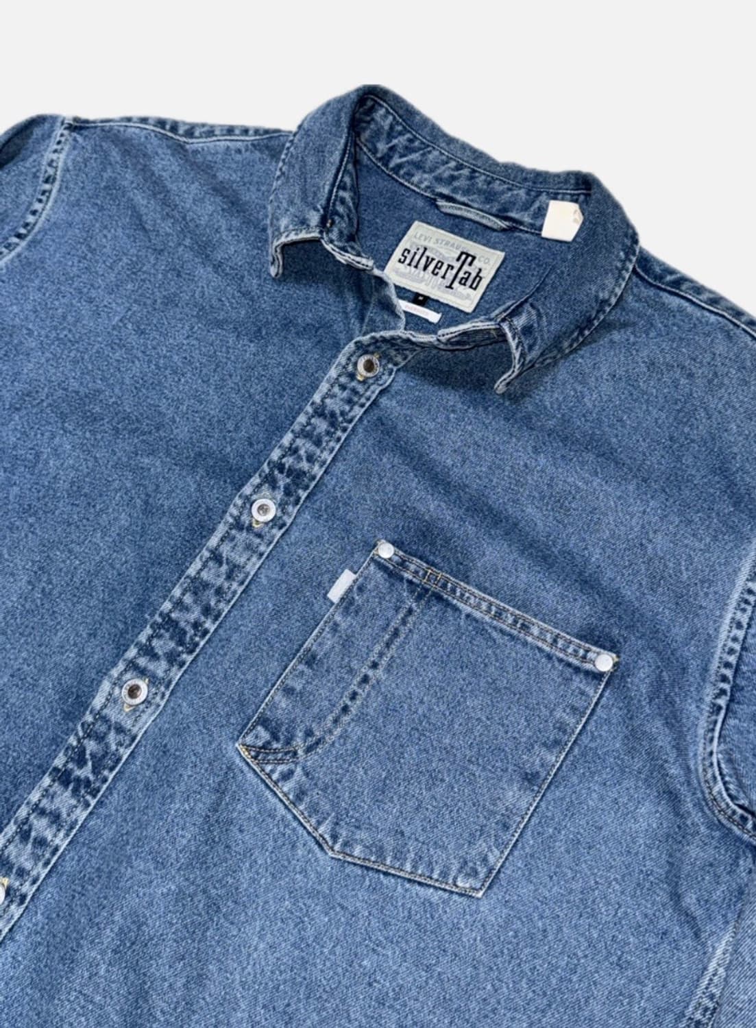 리바이스 실버탭 오버사이즈 데님 셔츠 상품이미지4