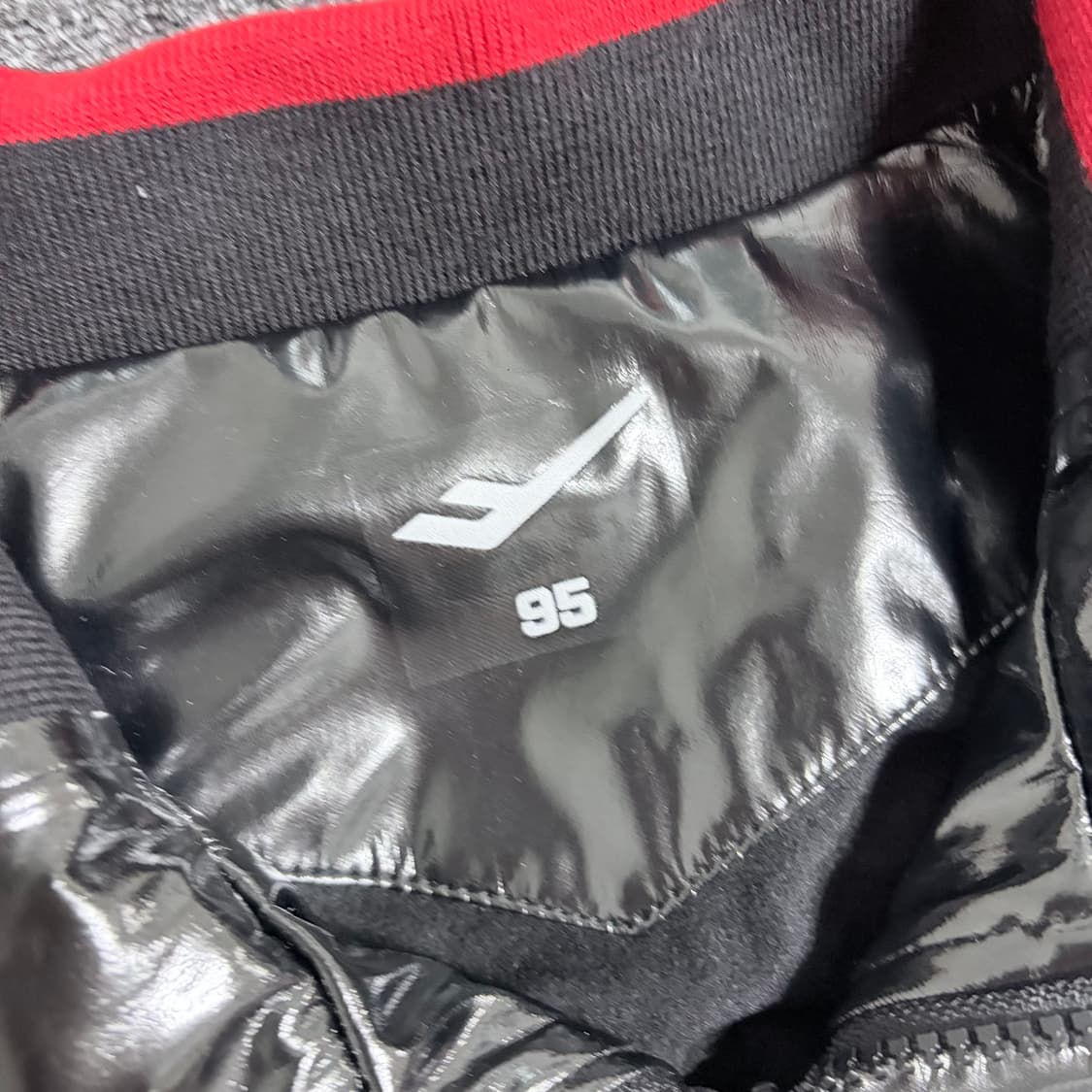 프로스펙스 LG 트윈스 어센틱 유광 점퍼 상품이미지4