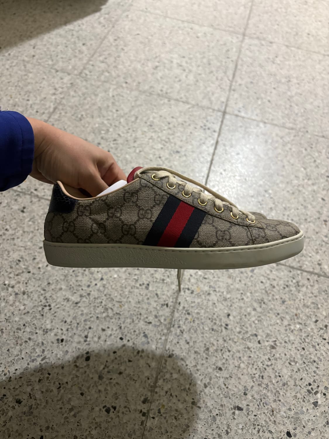 구찌 GG 슈프림 스니커즈 상품이미지3