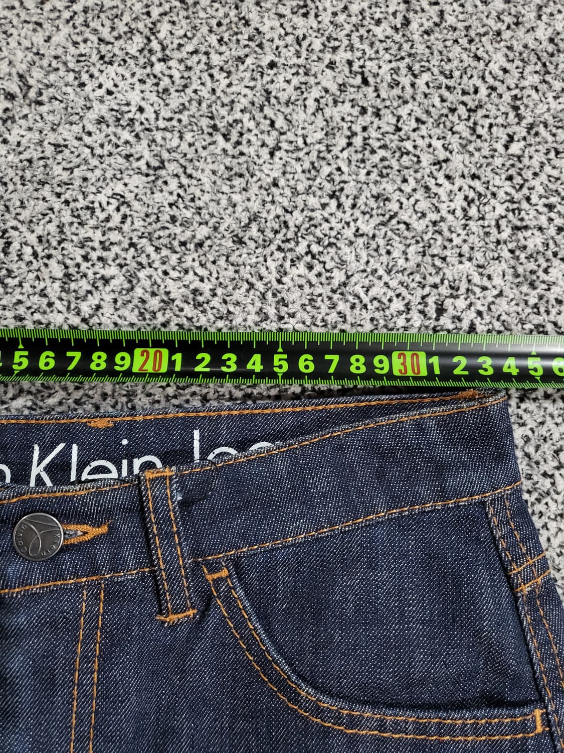 Calvin Klein 진청 데님 스커트 상품이미지5